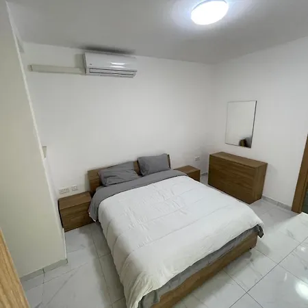 Holiday home Lovely Near Balluta Bay San Gwann